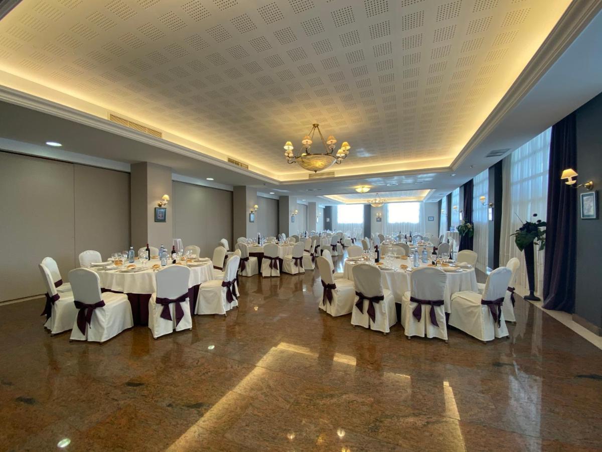 Hotel Lasa Sport บายาโดลิด ภายนอก รูปภาพ