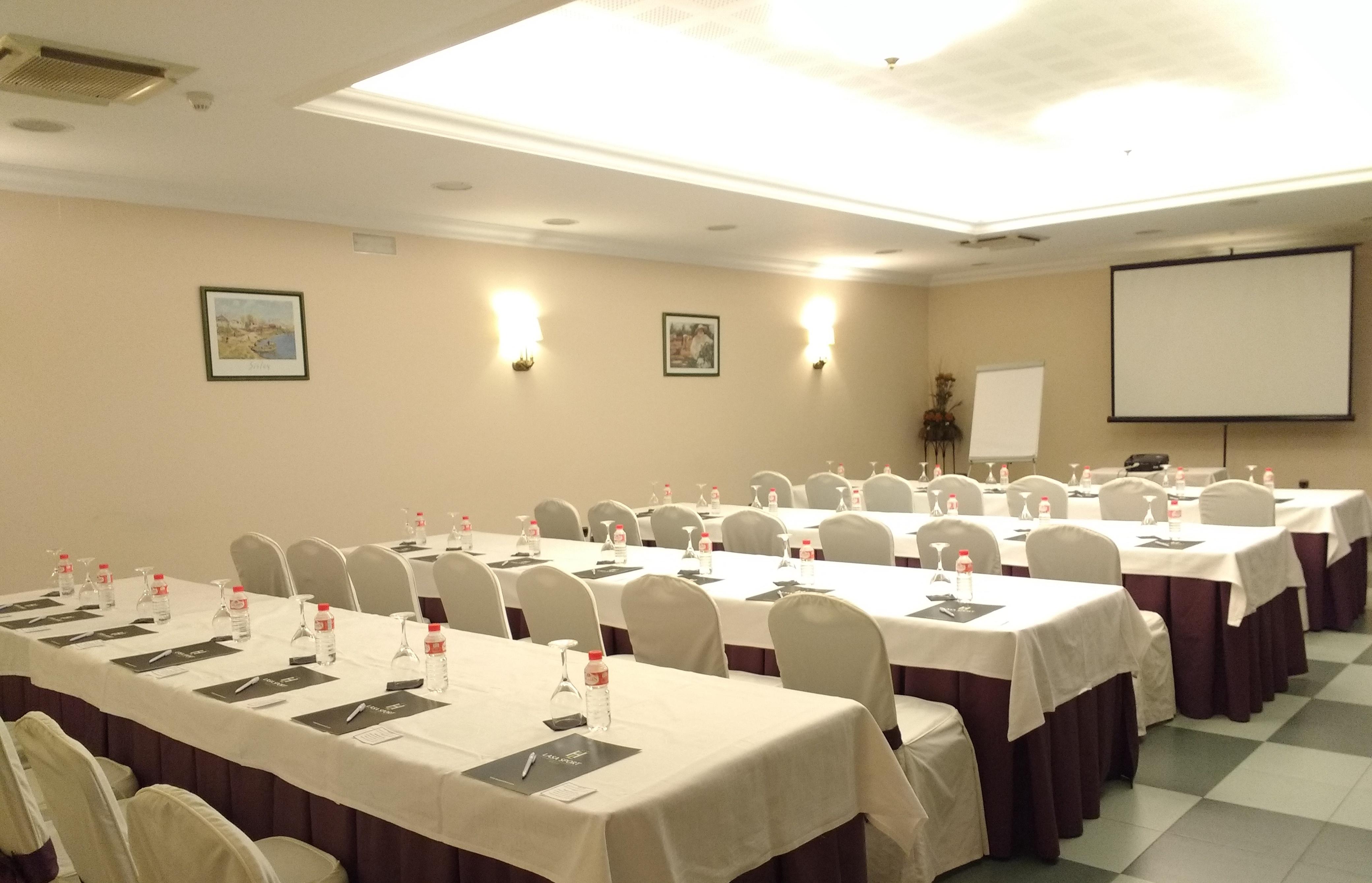 Hotel Lasa Sport บายาโดลิด ภายนอก รูปภาพ