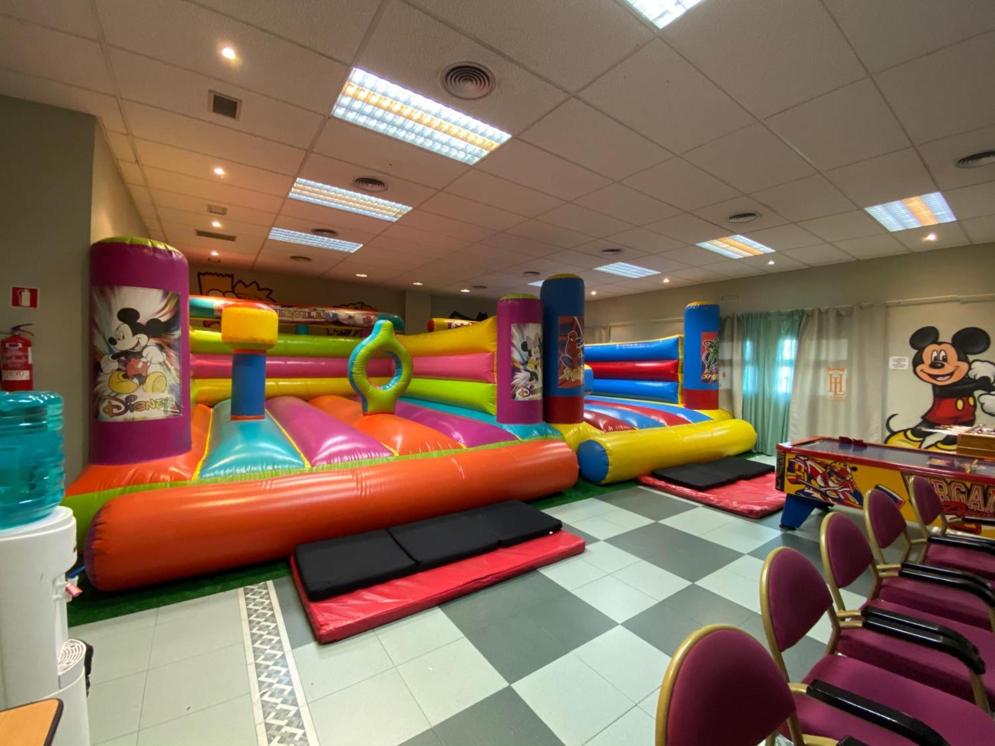 Hotel Lasa Sport บายาโดลิด ภายนอก รูปภาพ
